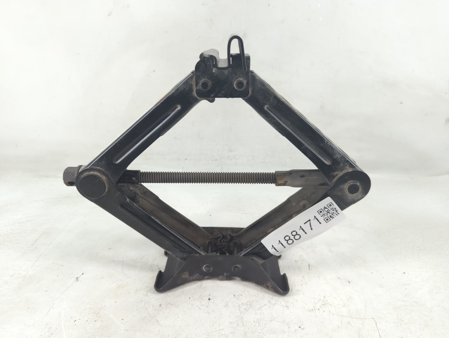 2017 Ford Focus Spare Scissor Car Jack - Oemusedautoparts1.com