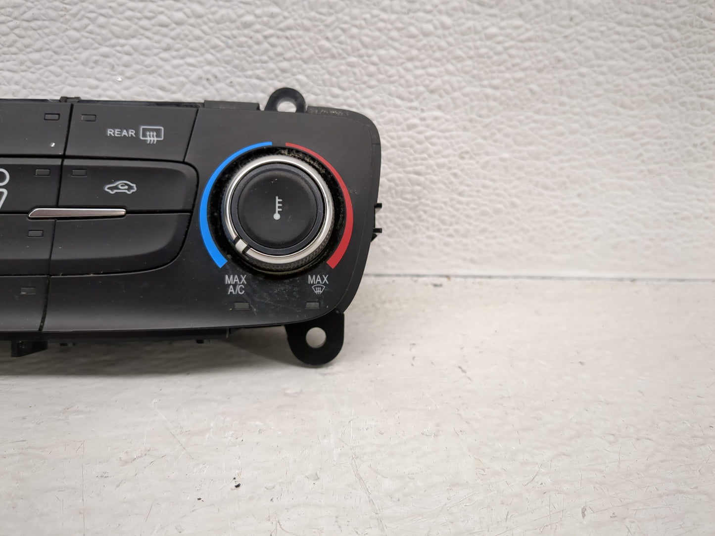 2015-2018 Ford Focus Climate Control Module Temperature AC/Heater Replacement P/N:F1ET-19980-JJ Fits Fits 2015 2016 2017 201