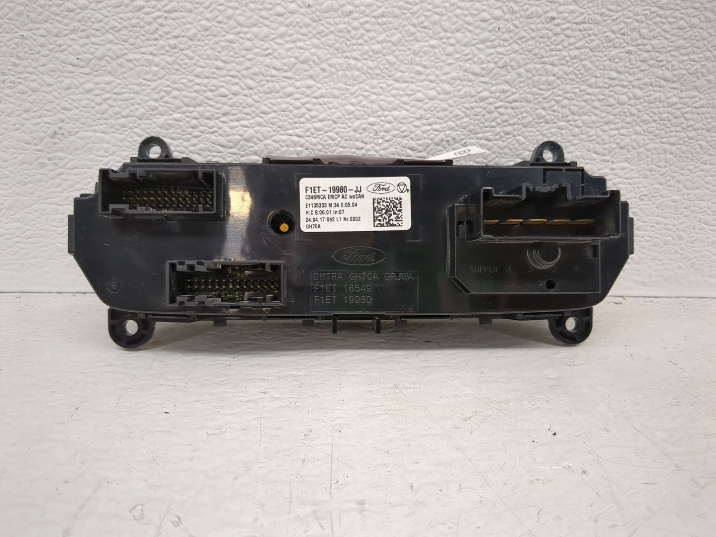 2015-2018 Ford Focus Climate Control Module Temperature AC/Heater Replacement P/N:F1ET-19980-JJ Fits Fits 2015 2016 2017 201