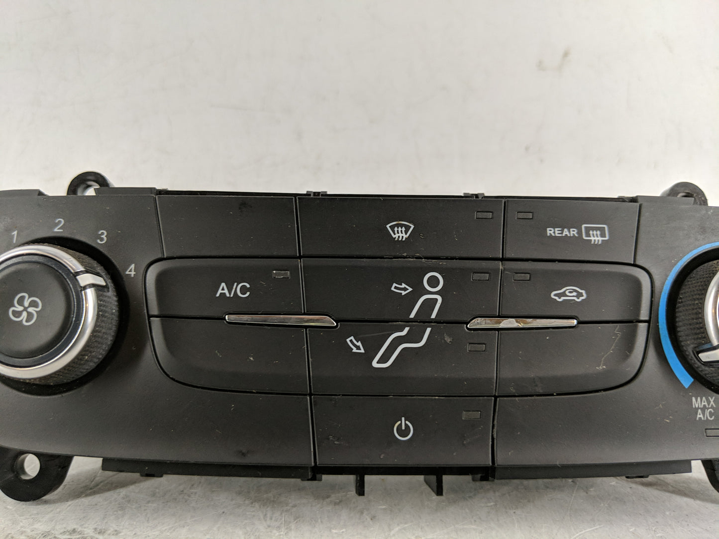 2015-2018 Ford Focus Climate Control Module Temperature AC/Heater Replacement P/N:F1ET-19980-JJ Fits Fits 2015 2016 2017 201