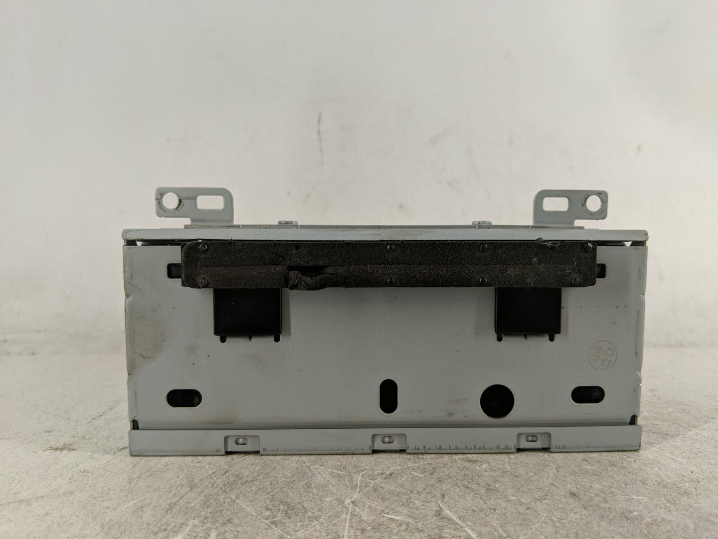 2017-2018 Ford Focus Radio AM FM Cd Player Receiver Replacement P/N:FM5T-19C107-JH Fits Fits 2017 2018 OEM Used Auto Parts -