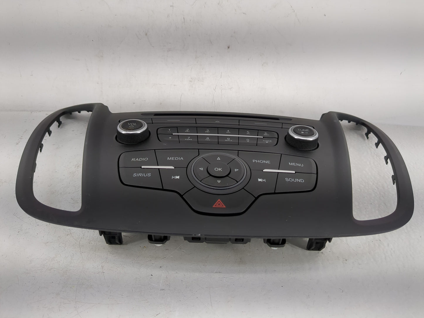 2015-2018 Ford Focus Radio AM FM Cd Player Receiver Replacement P/N:17011886-01 F1ET18K811KD Fits Fits 2015 2016 2017 2018 2