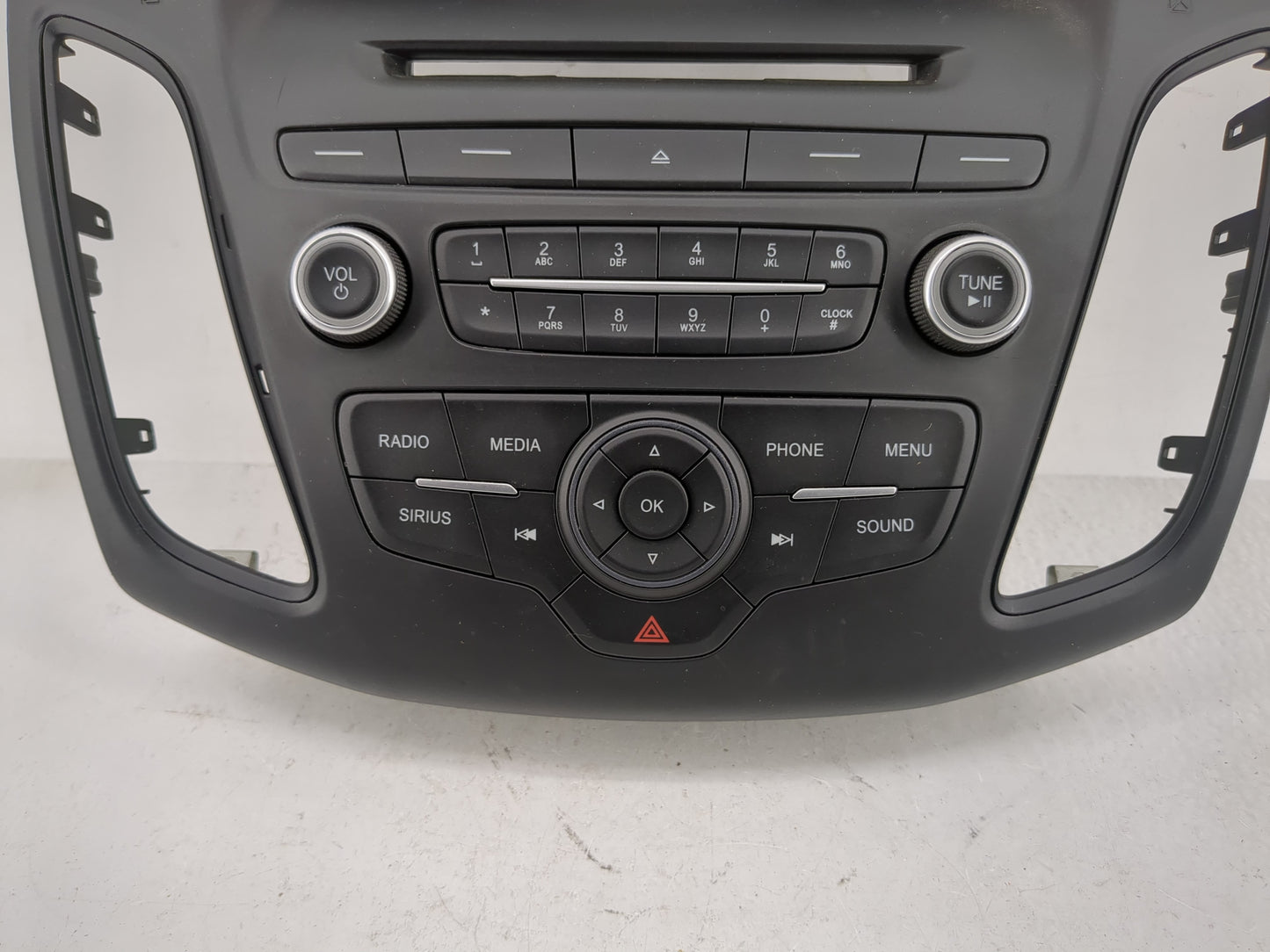 2015-2018 Ford Focus Radio AM FM Cd Player Receiver Replacement P/N:17011886-01 F1ET18K811KD Fits Fits 2015 2016 2017 2018 2