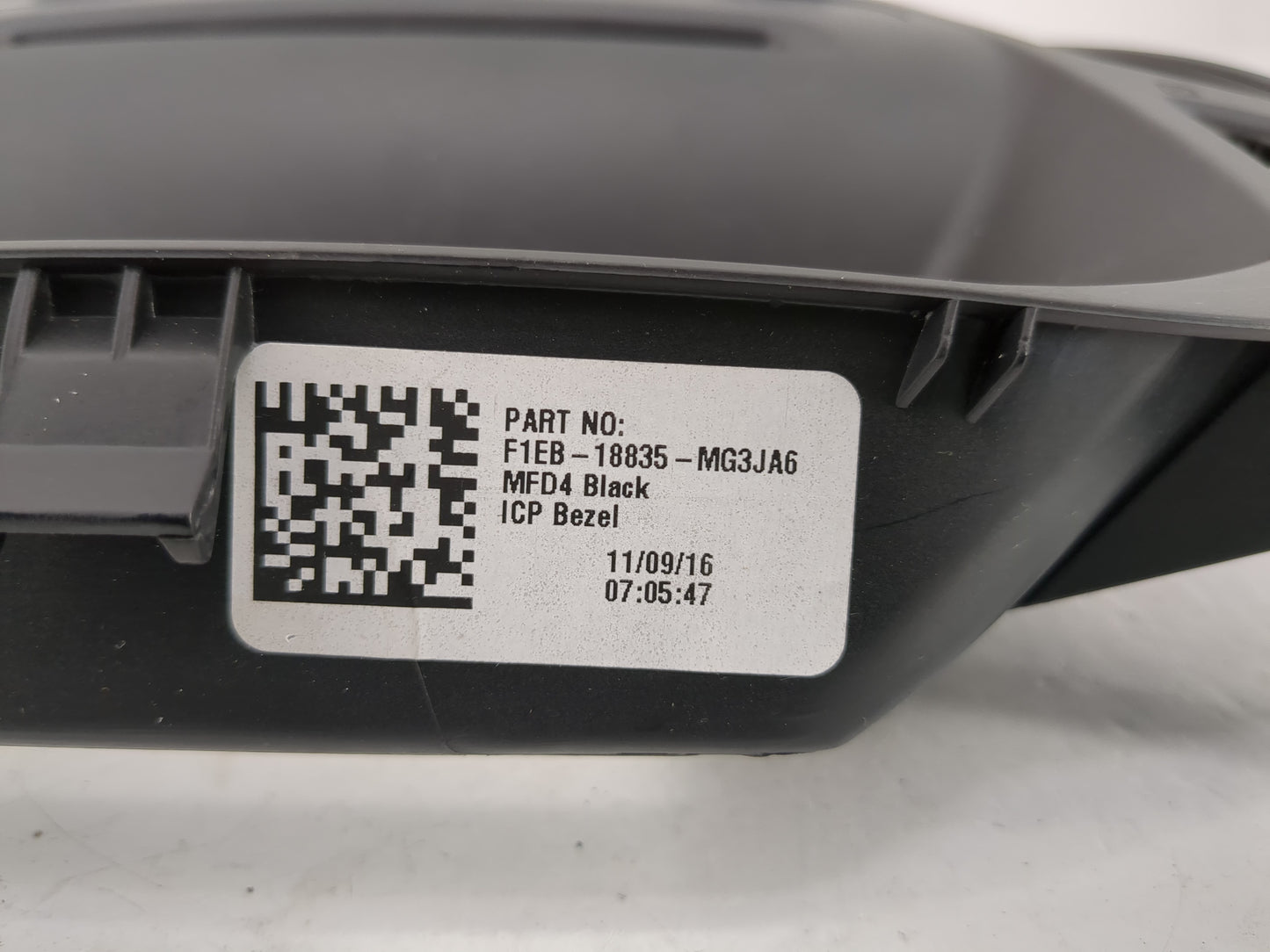 2015-2018 Ford Focus Radio AM FM Cd Player Receiver Replacement P/N:17011886-01 F1ET18K811KD Fits Fits 2015 2016 2017 2018 2