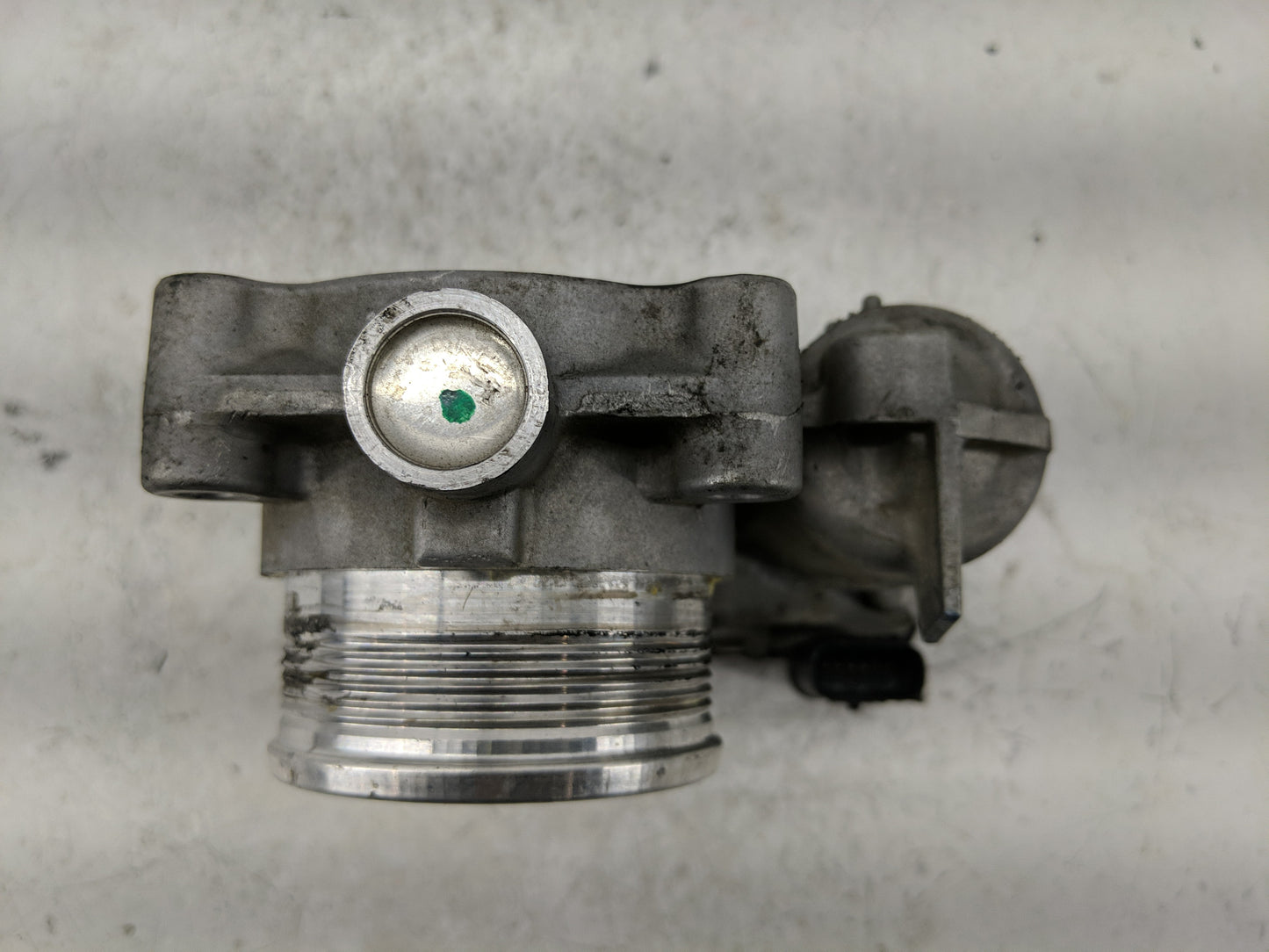 2014-2018 Ford Focus Throttle Body P/N:DS7E-9F991-BB Fits Fits 2014 2015 2016 2017 2018 2019 2020 2021 2022 OEM Used Auto Pa