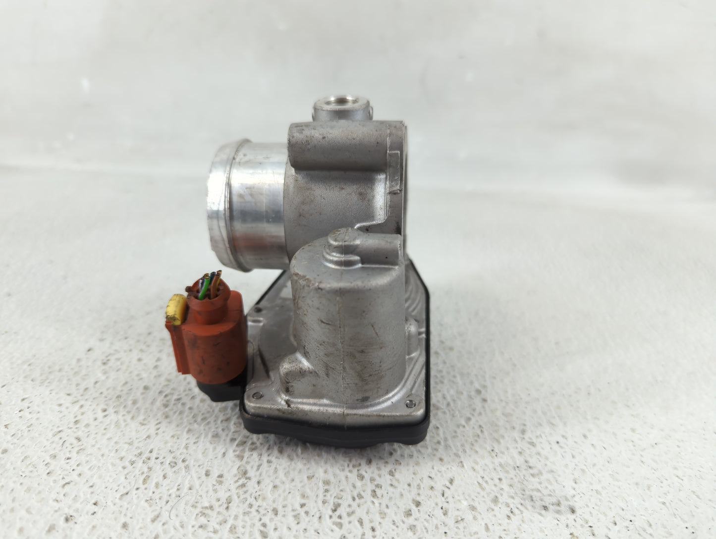 2015-2018 Ford Focus Throttle Body Fits Fits 2014 2015 2016 2017 2018 OEM Used Auto Parts - Oemusedautoparts1.com