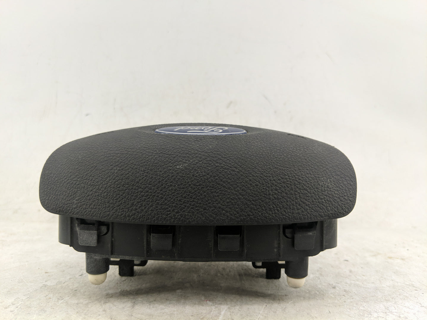 2017 Ford Focus Air Bag Driver Left Steering Wheel Mounted - Oemusedautoparts1.com