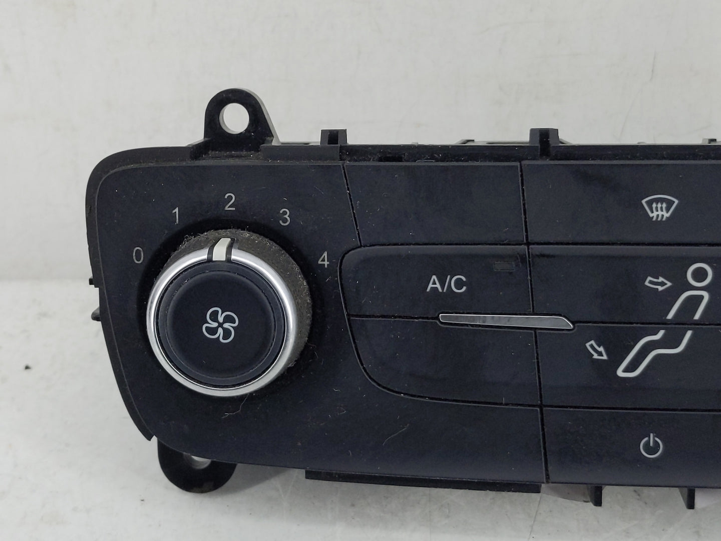 2015-2018 Ford Focus Climate Control Module Temperature AC/Heater Replacement P/N:F1ET-19980-JJ Fits Fits 2015 2016 2017 201