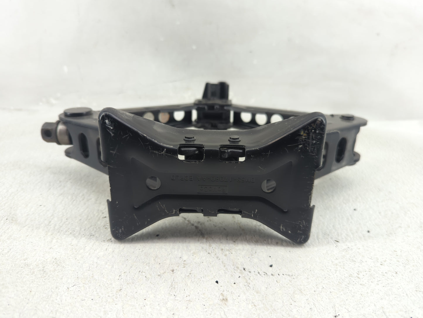2017 Ford Focus Spare Scissor Car Jack 1250842 - Oemusedautoparts1.com