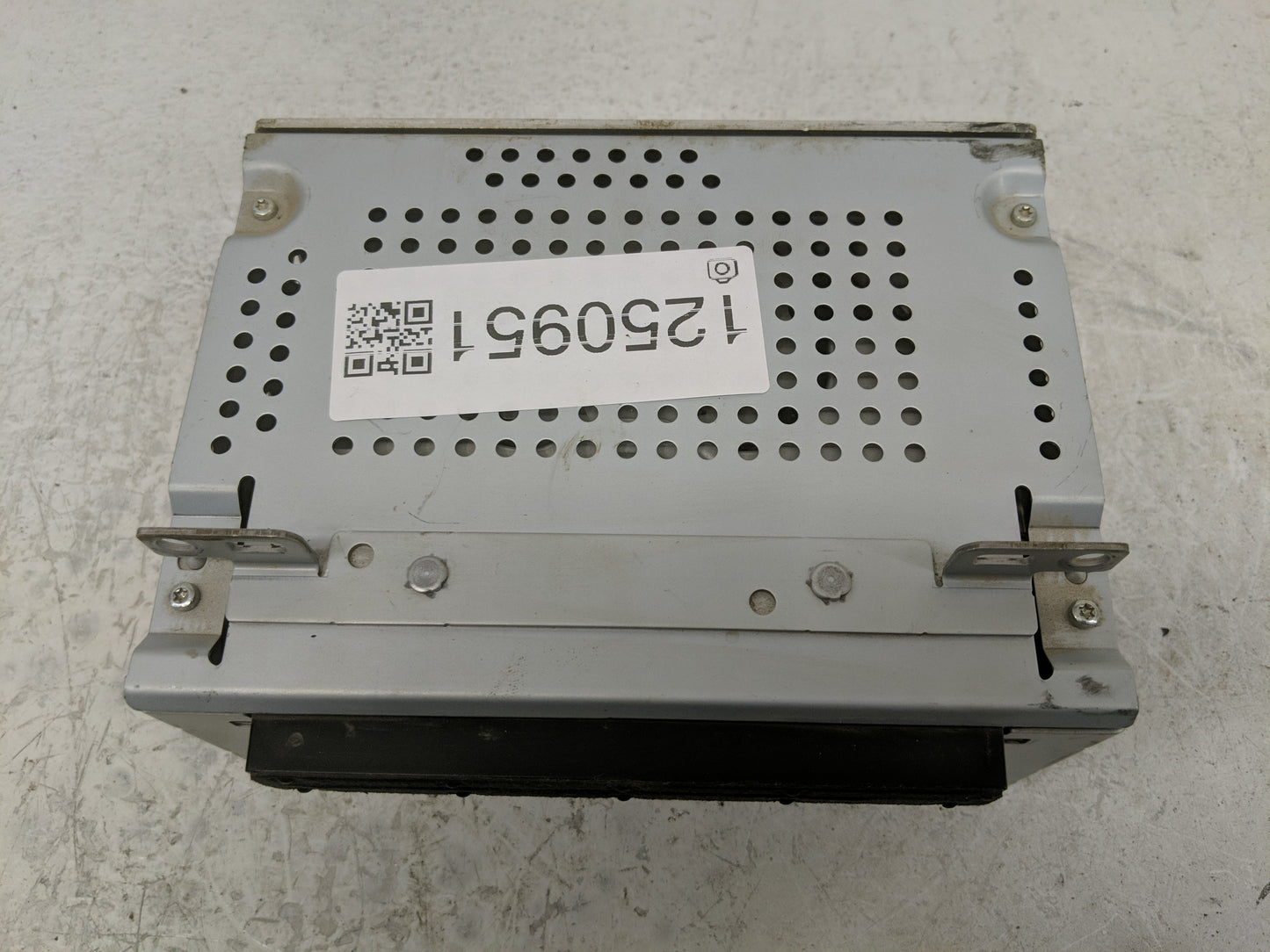 2017-2018 Ford Focus Radio AM FM Cd Player Receiver Replacement P/N:FM5T-19C107-JH Fits Fits 2017 2018 OEM Used Auto Parts -