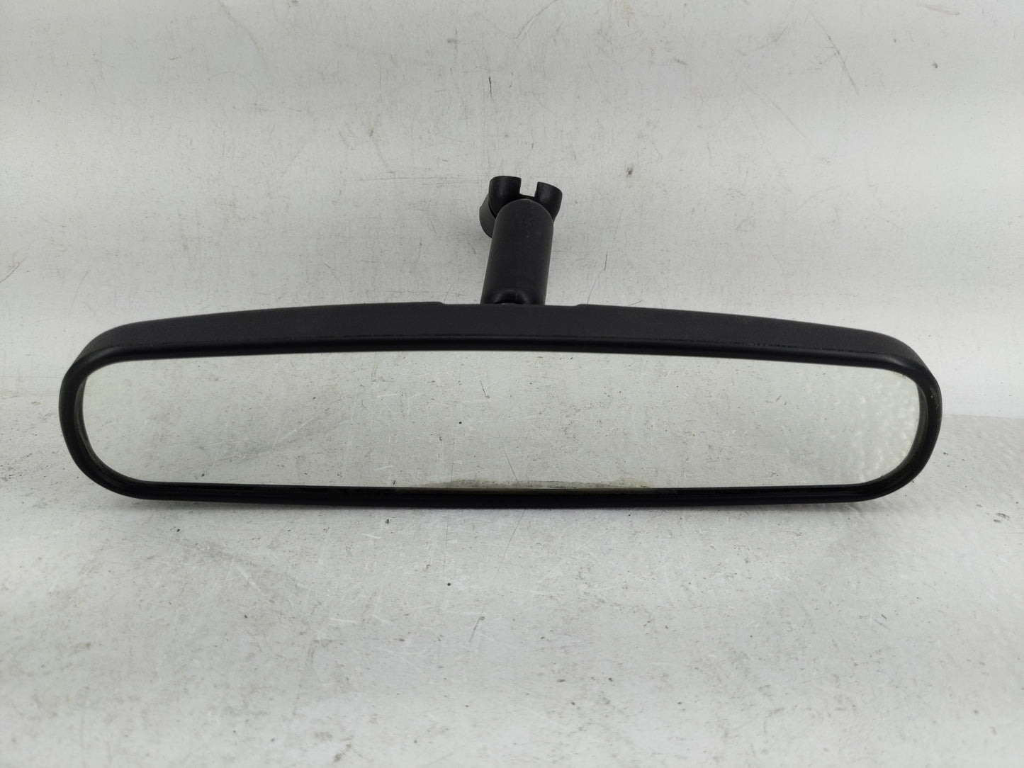 2010-2018 Ford Focus Interior Rear View Mirror Replacement OEM P/N:E8011681 Fits OEM Used Auto Parts - Oemusedautoparts1.com