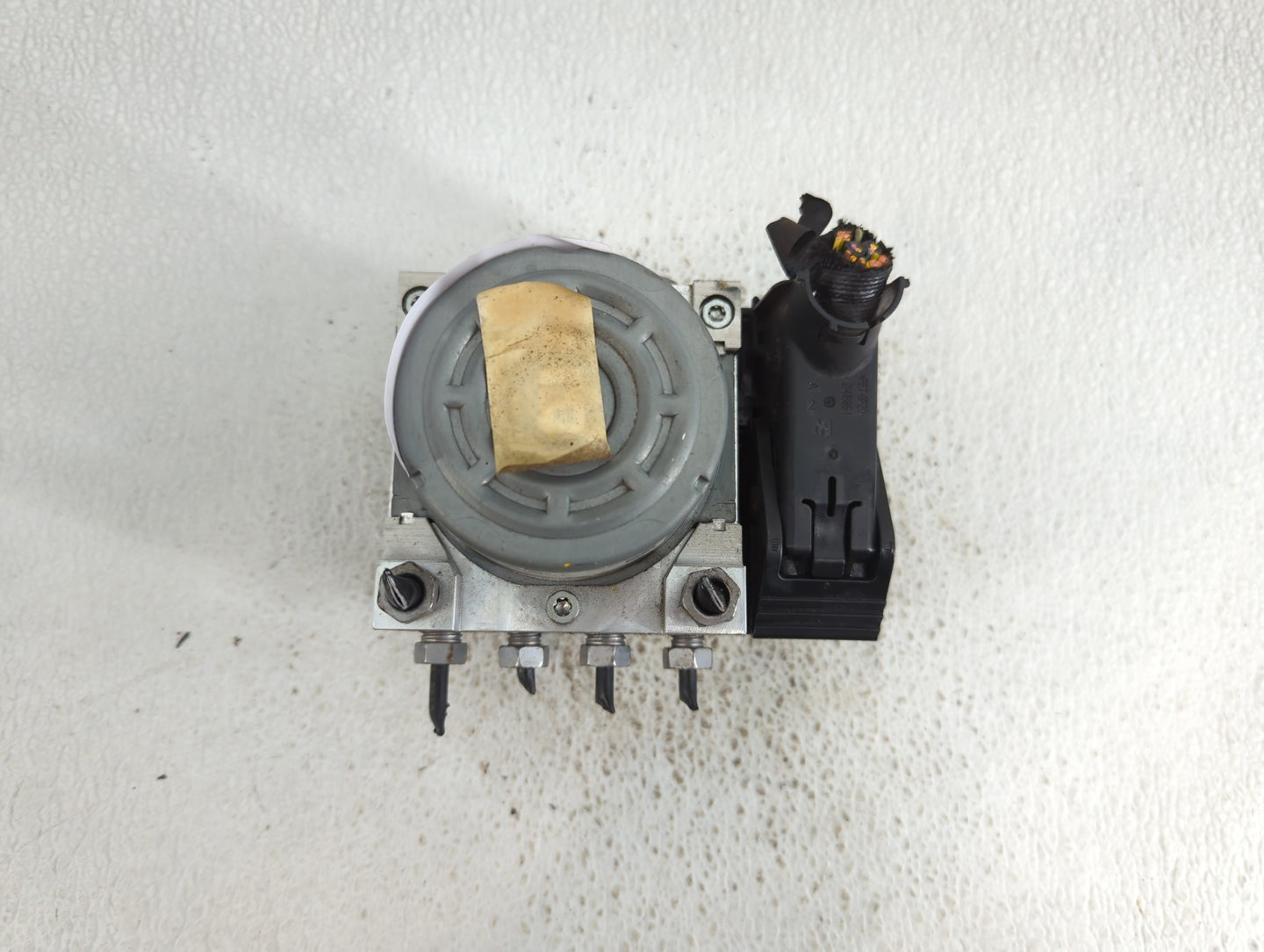 2016-2018 Ford Focus ABS Pump Control Module Replacement P/N:F1FC-2C405-AJ Fits Fits 2016 2017 2018 OEM Used Auto Parts - Oe