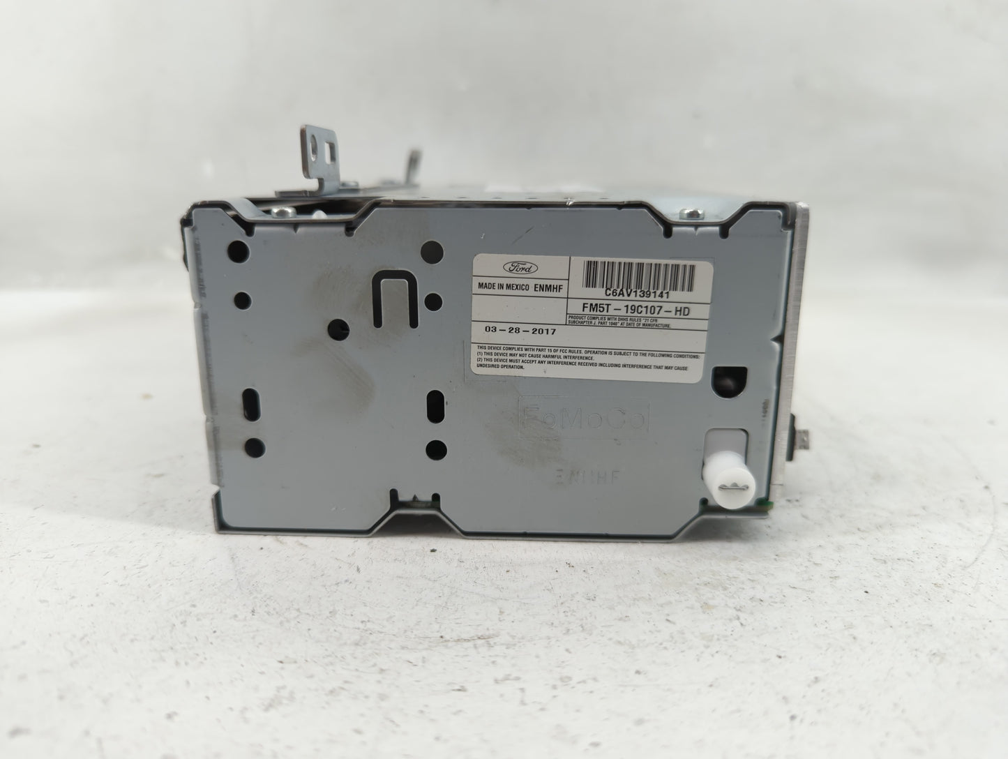 2017-2018 Ford Focus Radio AM FM Cd Player Receiver Replacement P/N:FM5T-19C107-HD Fits Fits 2017 2018 OEM Used Auto Parts -