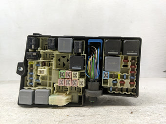 compare product 2017-2018 Ford Focus Fusebox Fuse Box Panel Relay Module P/N:GJ7T-14A076-BA 19648 000 001, 21090 000 001 Fits Fits 2017 2018 OEM Used Auto Parts