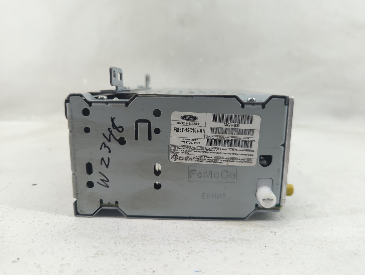 2017-2018 Ford Focus Radio AM FM Cd Player Receiver Replacement P/N:FM5T-19C107-JG Fits Fits 2017 2018 OEM Used Auto Parts -