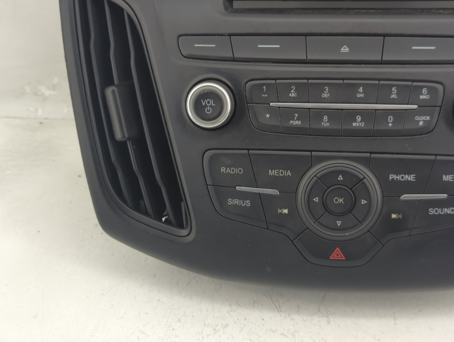 2015-2018 Ford Focus Radio Control Panel - Oemusedautoparts1.com