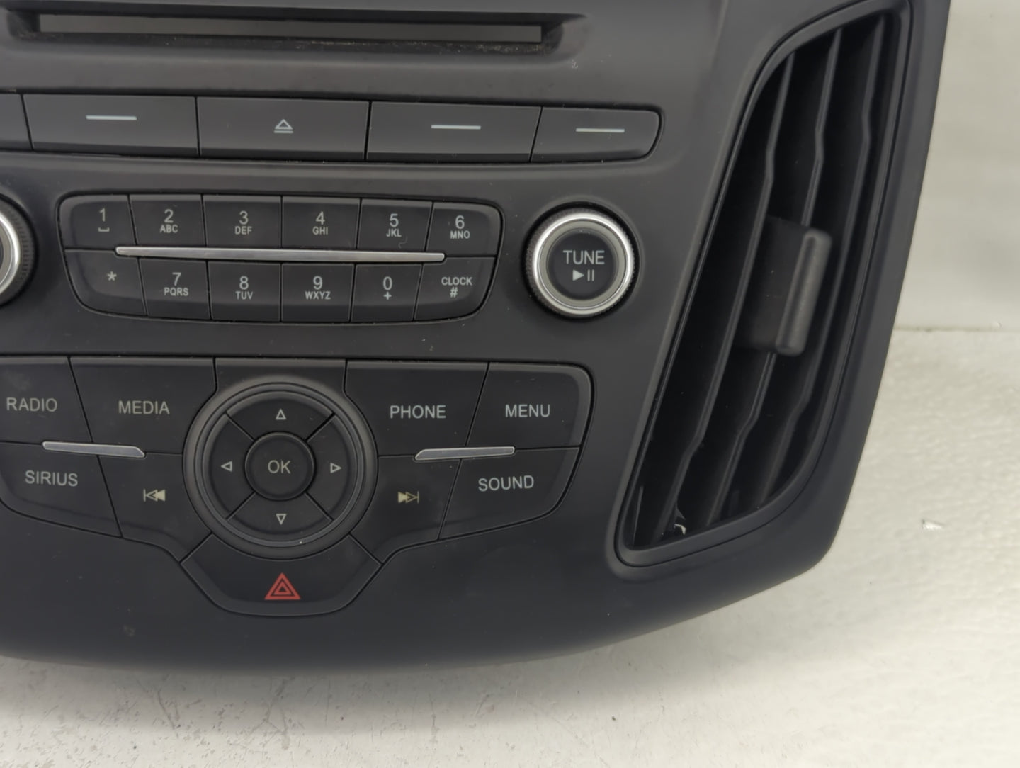2015-2018 Ford Focus Radio Control Panel - Oemusedautoparts1.com