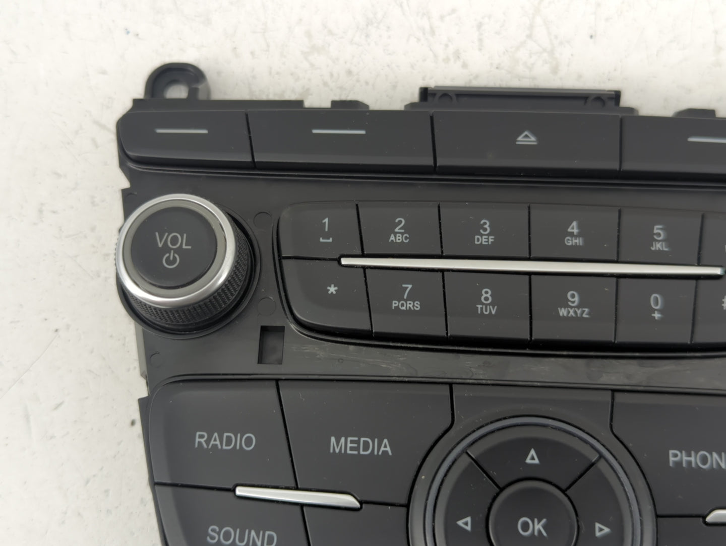 2015-2018 Ford Focus Radio AM FM Cd Player Receiver Replacement P/N:F1ET18K811LD Fits Fits 2015 2016 2017 2018 2019 OEM Used