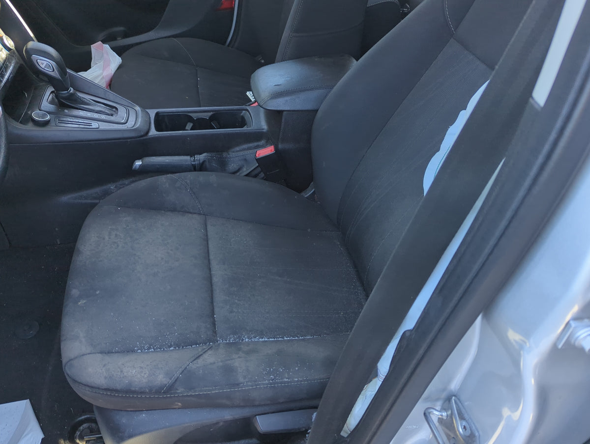 2015-2018 Ford Focus Driver Front Seat Oem 1323312 - Oemusedautoparts1.com