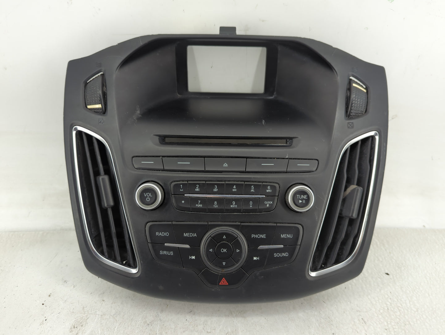 2015-2018 Ford Focus Radio AM FM Cd Player Receiver Replacement P/N:F1EZ18C858KD Fits Fits 2015 2016 2017 2018 2019 OEM Used