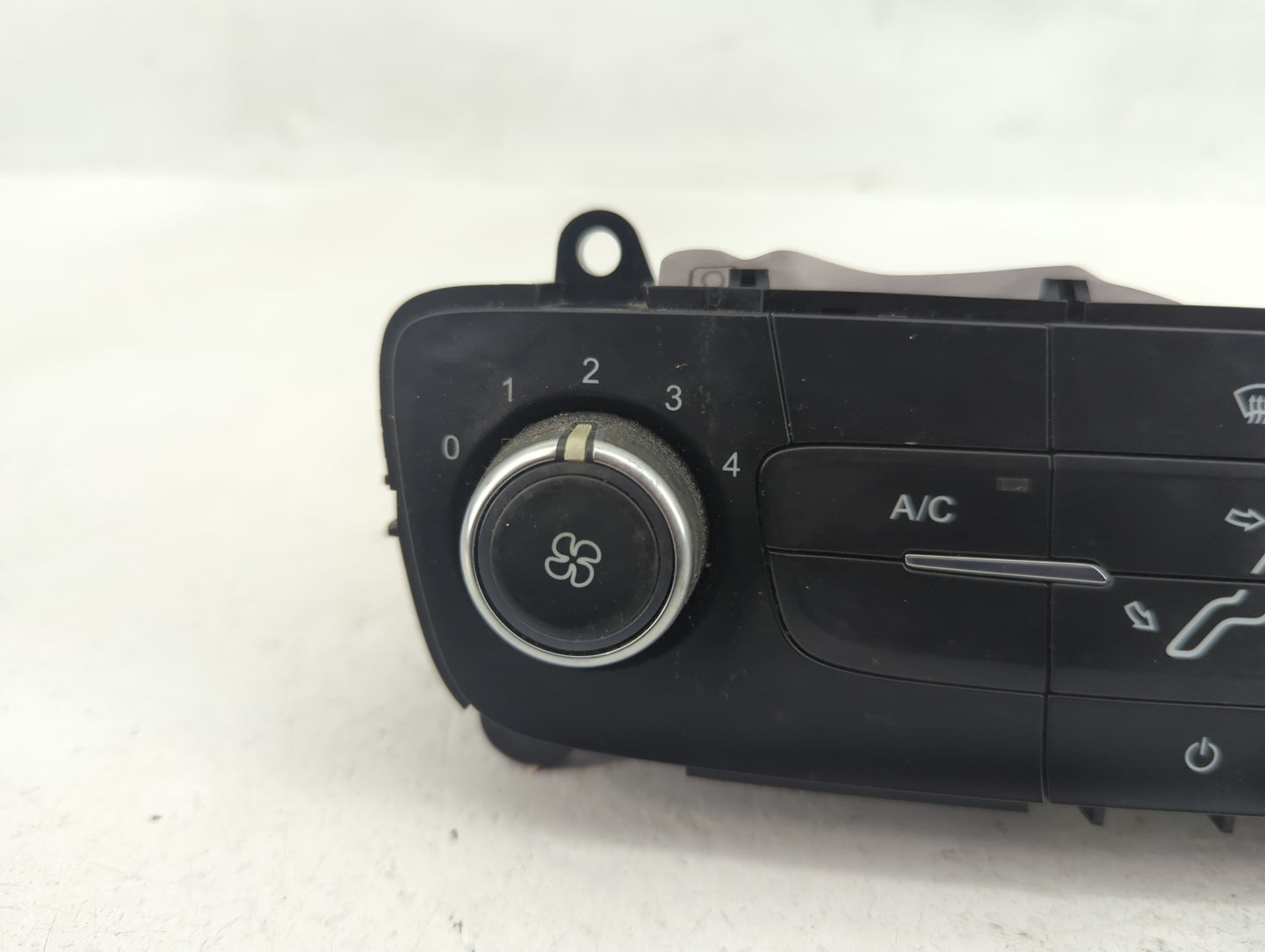 2015-2018 Ford Focus Climate Control Module Temperature AC/Heater Replacement P/N:F1ET-19980-JJ Fits Fits 2015 2016 2017 201