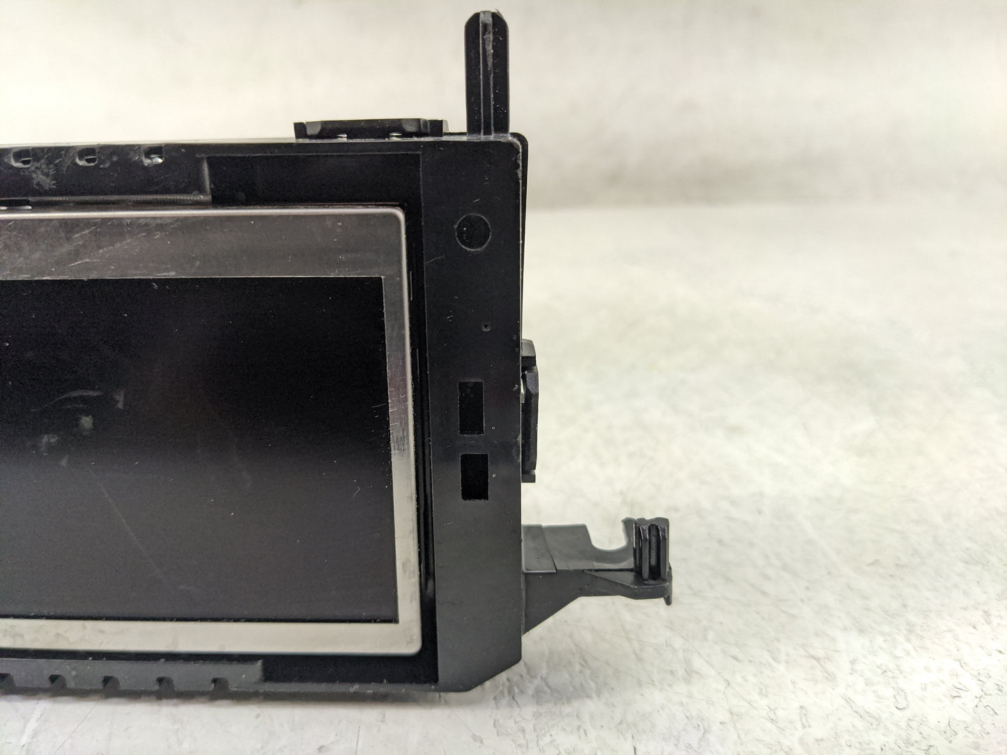 2015-2018 Ford Focus Information Display Screen - Oemusedautoparts1.com