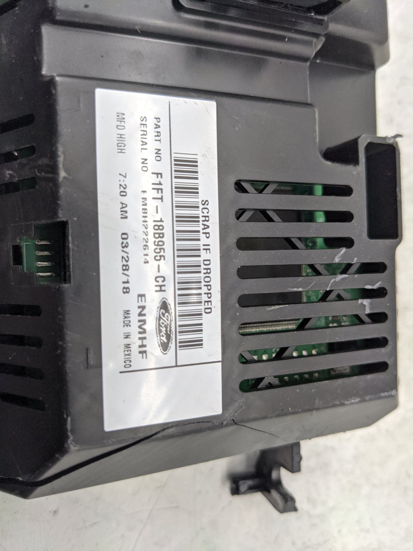 2015-2018 Ford Focus Information Display Screen - Oemusedautoparts1.com