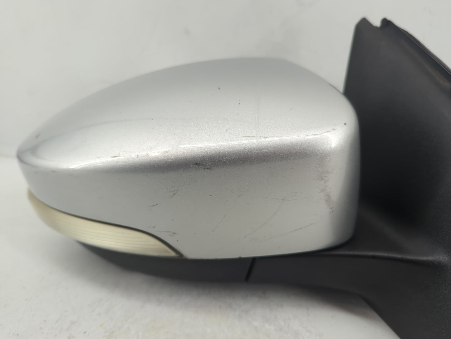 2015-2018 Ford Focus Passenger Side View Mirror - Right Door Mirror OEM Used - Oemusedautoparts1.com