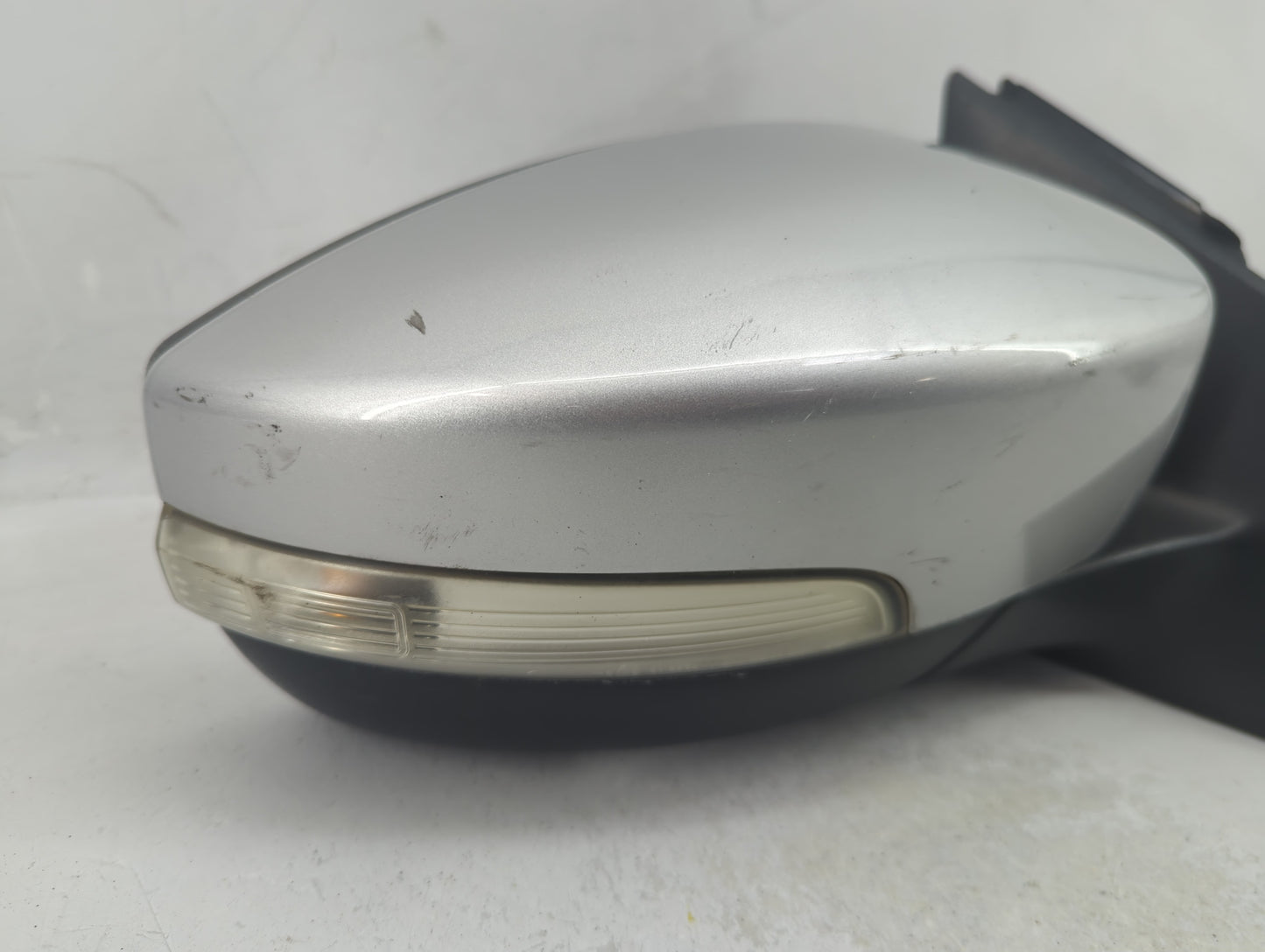 2015-2018 Ford Focus Passenger Side View Mirror - Right Door Mirror OEM Used - Oemusedautoparts1.com