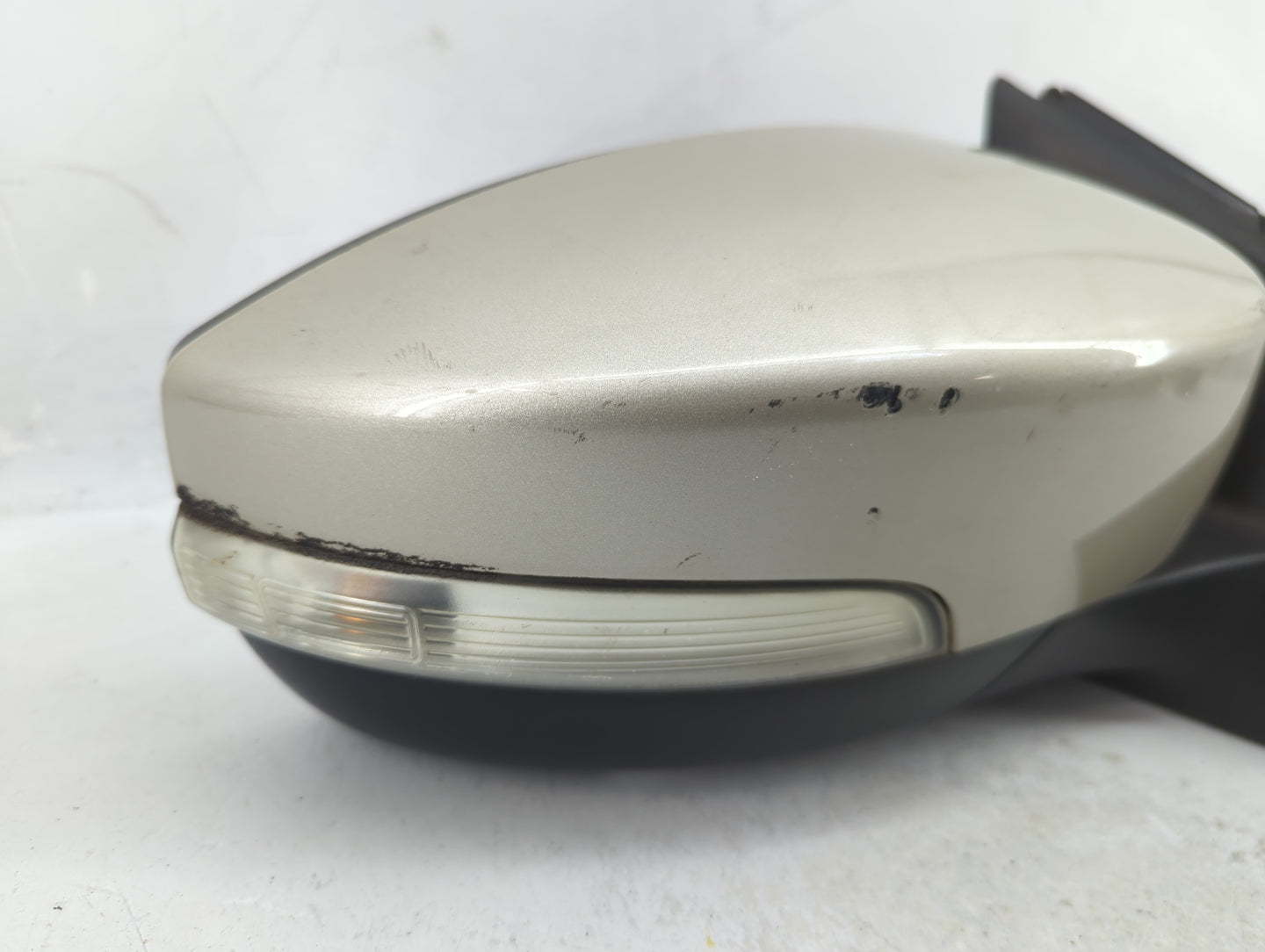 2015-2018 Ford Focus Passenger Side View Mirror - Right Door Mirror OEM Used - Oemusedautoparts1.com