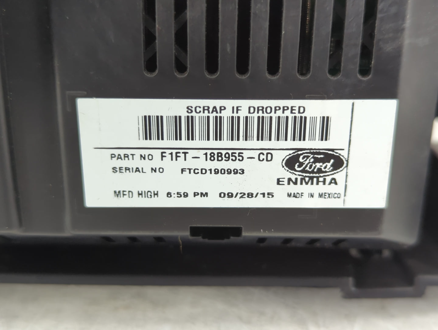 2015-2018 Ford Focus Information Display Screen - Oemusedautoparts1.com