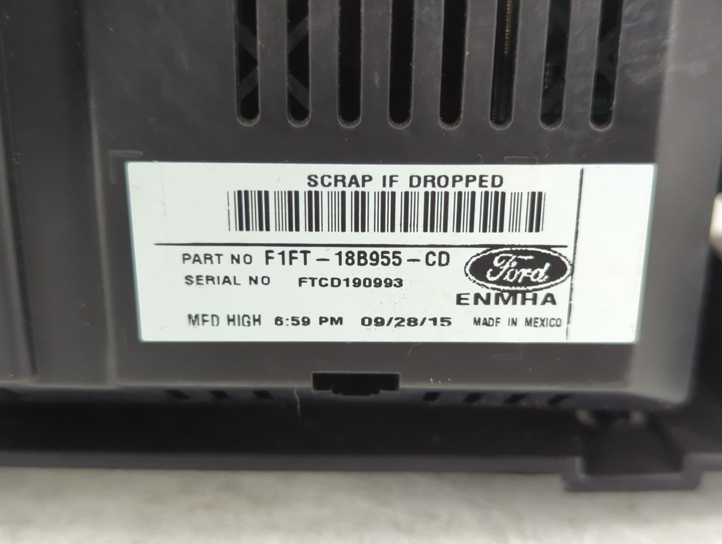 2015-2018 Ford Focus Information Display Screen - Oemusedautoparts1.com
