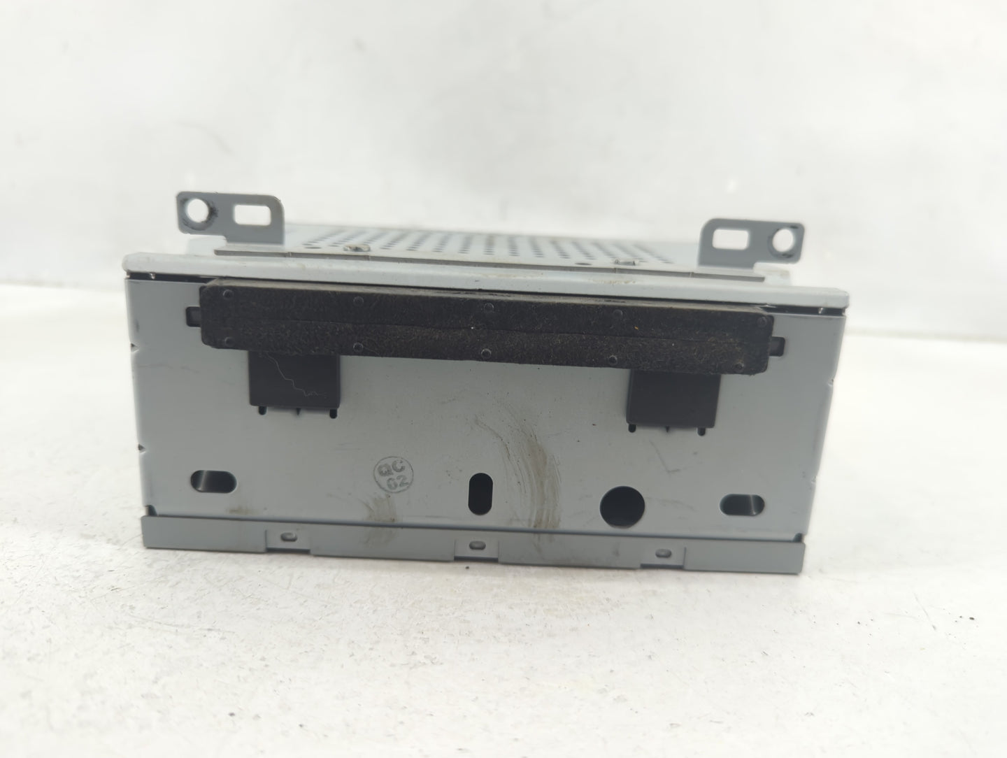 2017-2018 Ford Focus Radio AM FM Cd Player Receiver Replacement P/N:FM5T-19C107-HD Fits Fits 2017 2018 OEM Used Auto Parts -