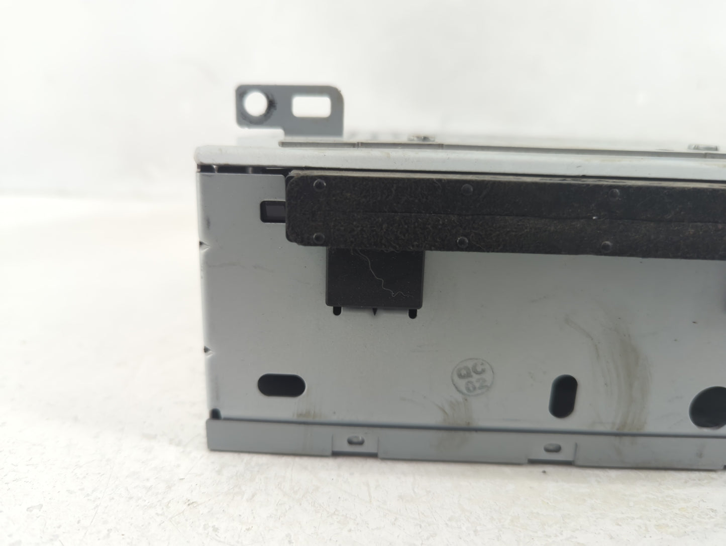 2017-2018 Ford Focus Radio AM FM Cd Player Receiver Replacement P/N:FM5T-19C107-HD Fits Fits 2017 2018 OEM Used Auto Parts -
