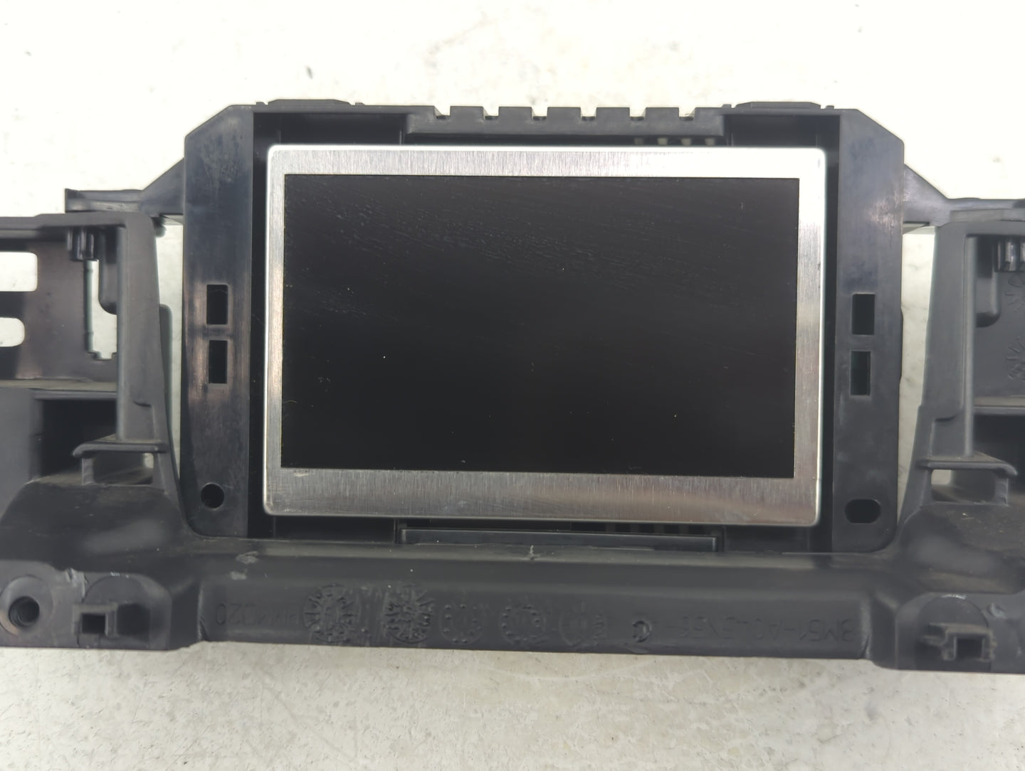 2015-2018 Ford Focus Information Display Screen - Oemusedautoparts1.com