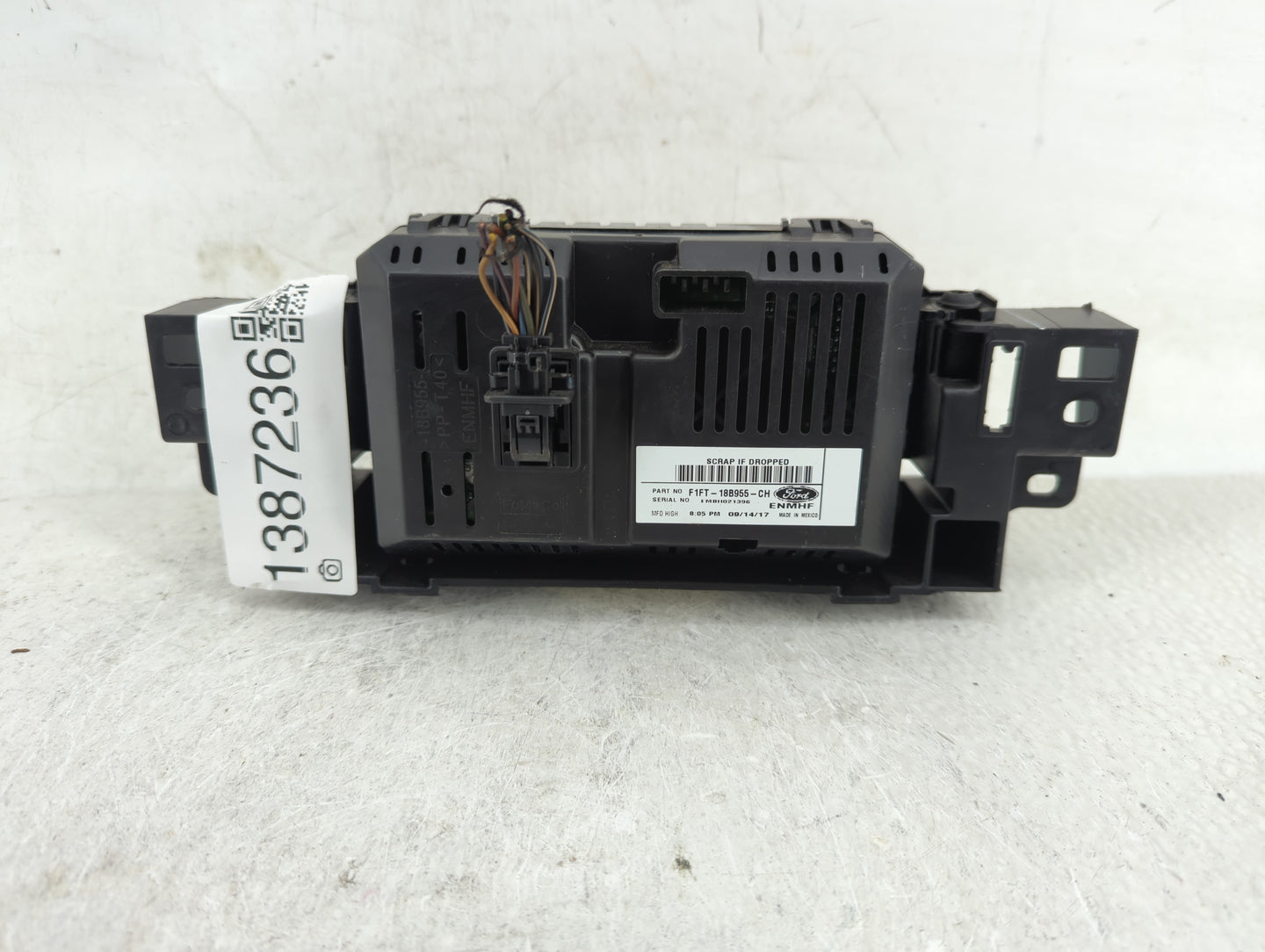 2015-2018 Ford Focus Information Display Screen - Oemusedautoparts1.com