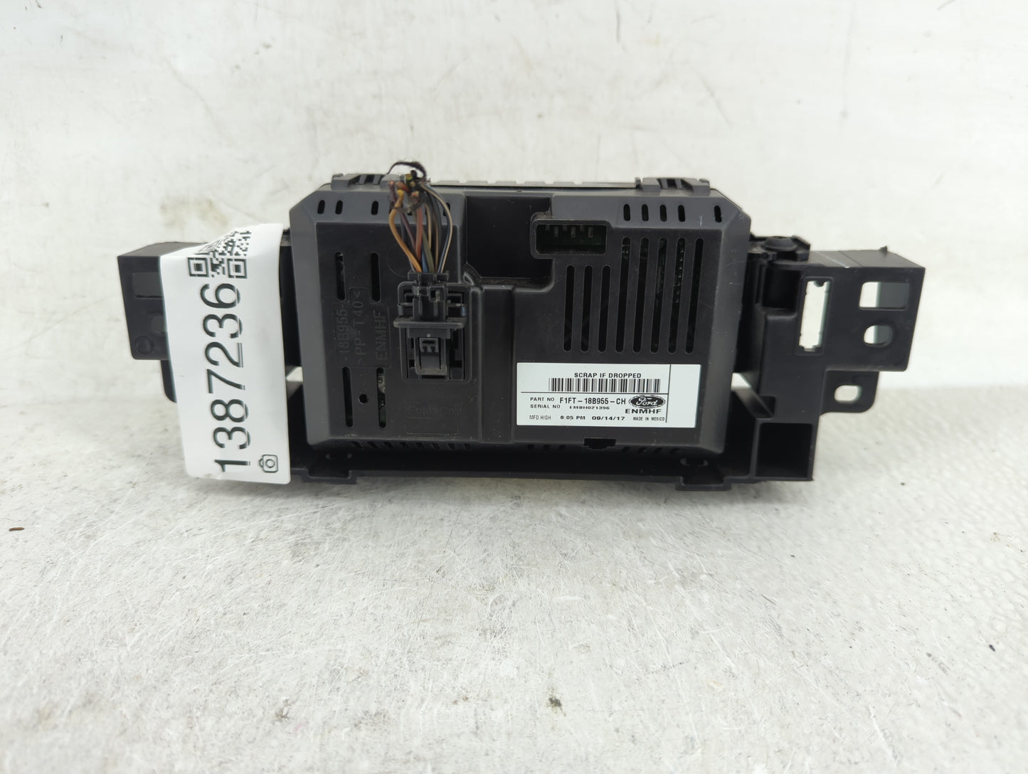 2015-2018 Ford Focus Information Display Screen - Oemusedautoparts1.com