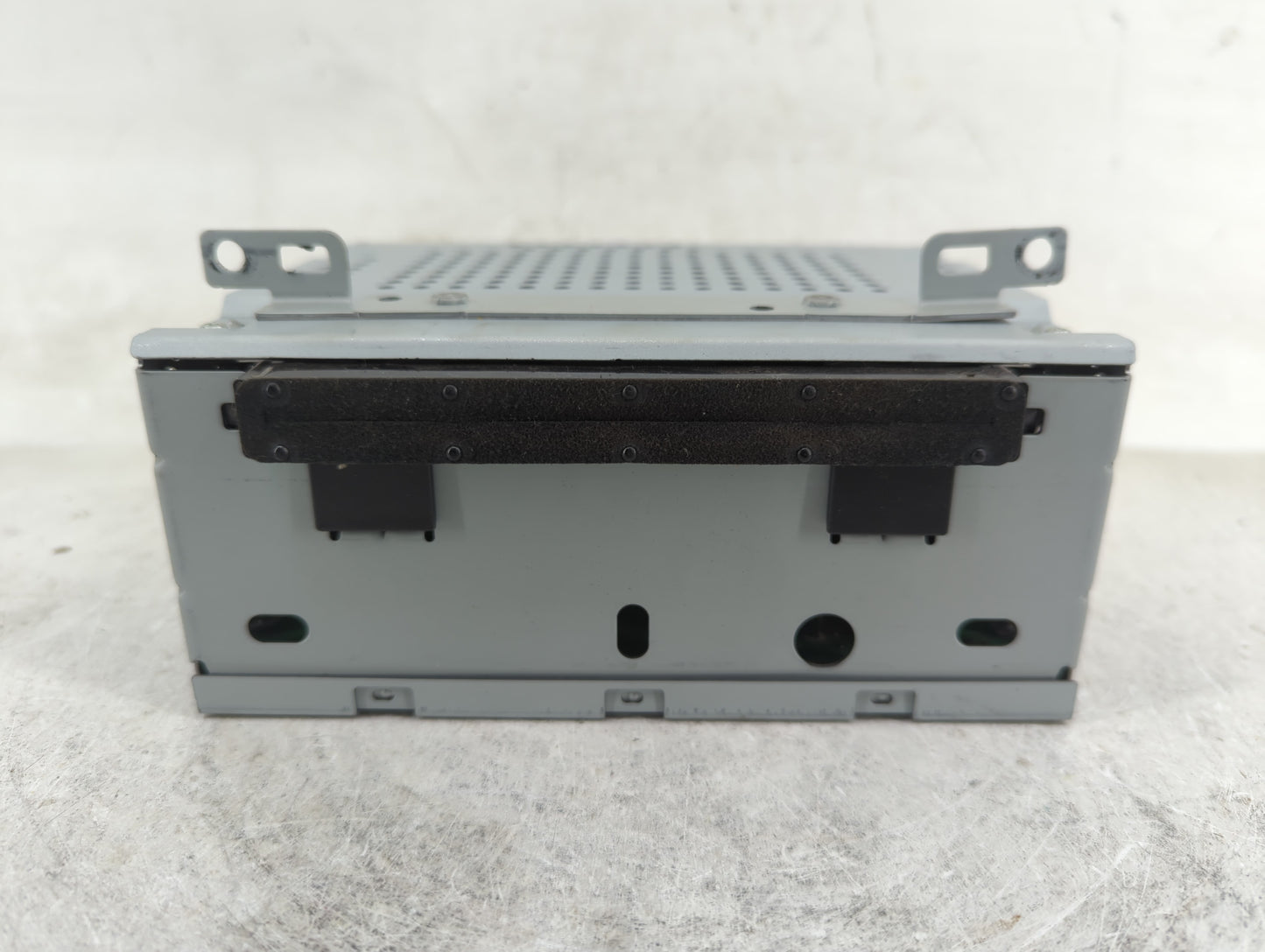 2017-2018 Ford Focus Radio AM FM Cd Player Receiver Replacement P/N:FM5T-19C107-JH Fits Fits 2017 2018 OEM Used Auto Parts -