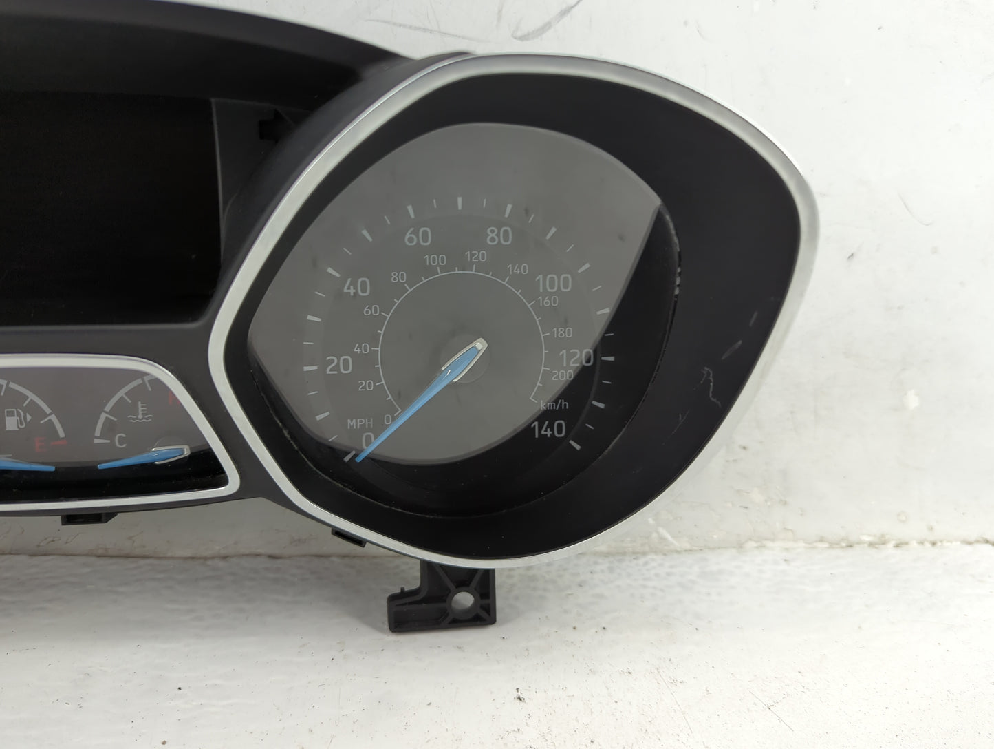 2017-2018 Ford Focus Instrument Cluster Speedometer Gauges P/N:F1ET-10849-CTN Fits Fits 2017 2018 OEM Used Auto Parts - Oemu