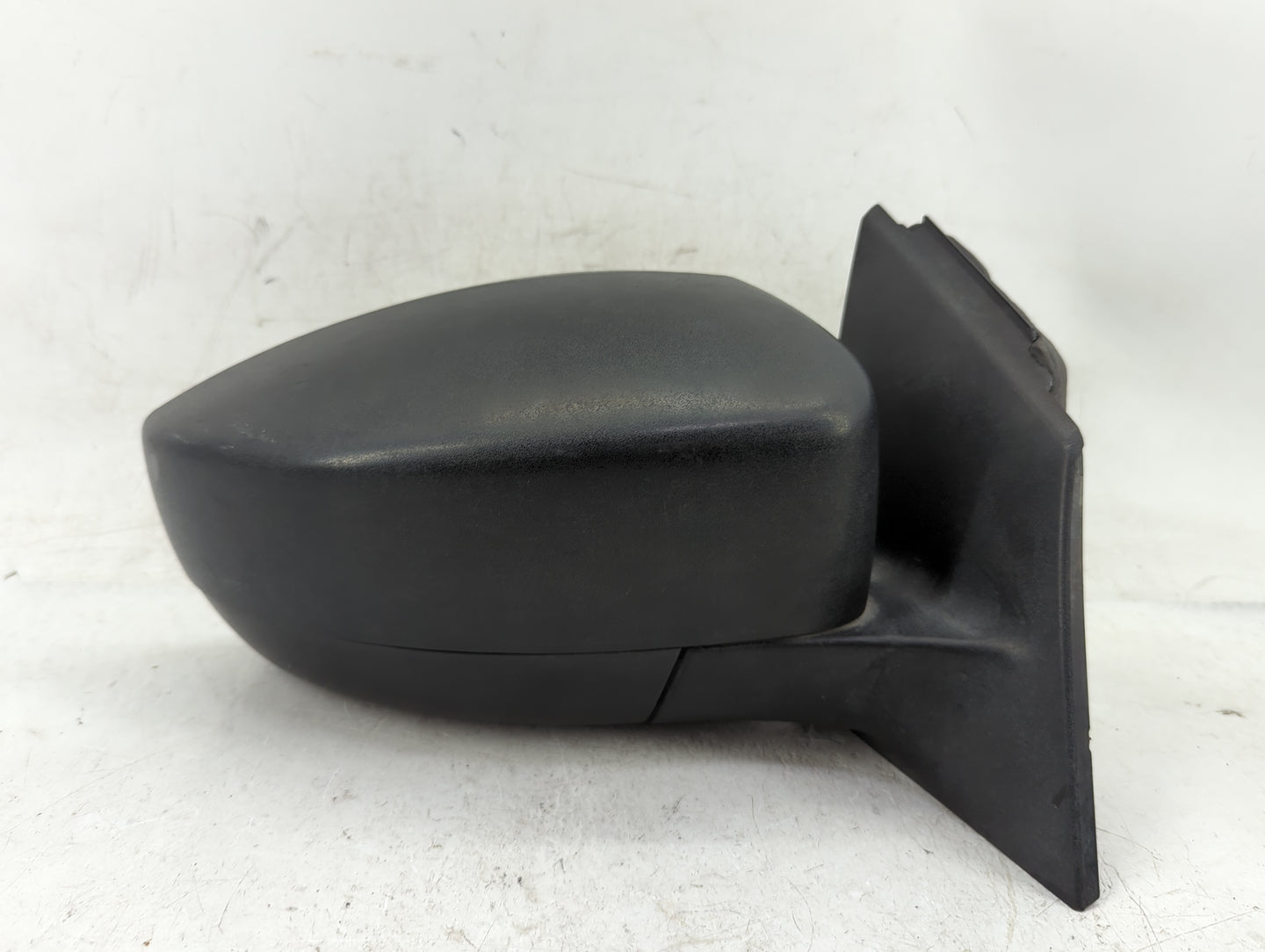 2015-2018 Ford Focus Passenger Side View Mirror - Right Door Mirror OEM Used - Oemusedautoparts1.com
