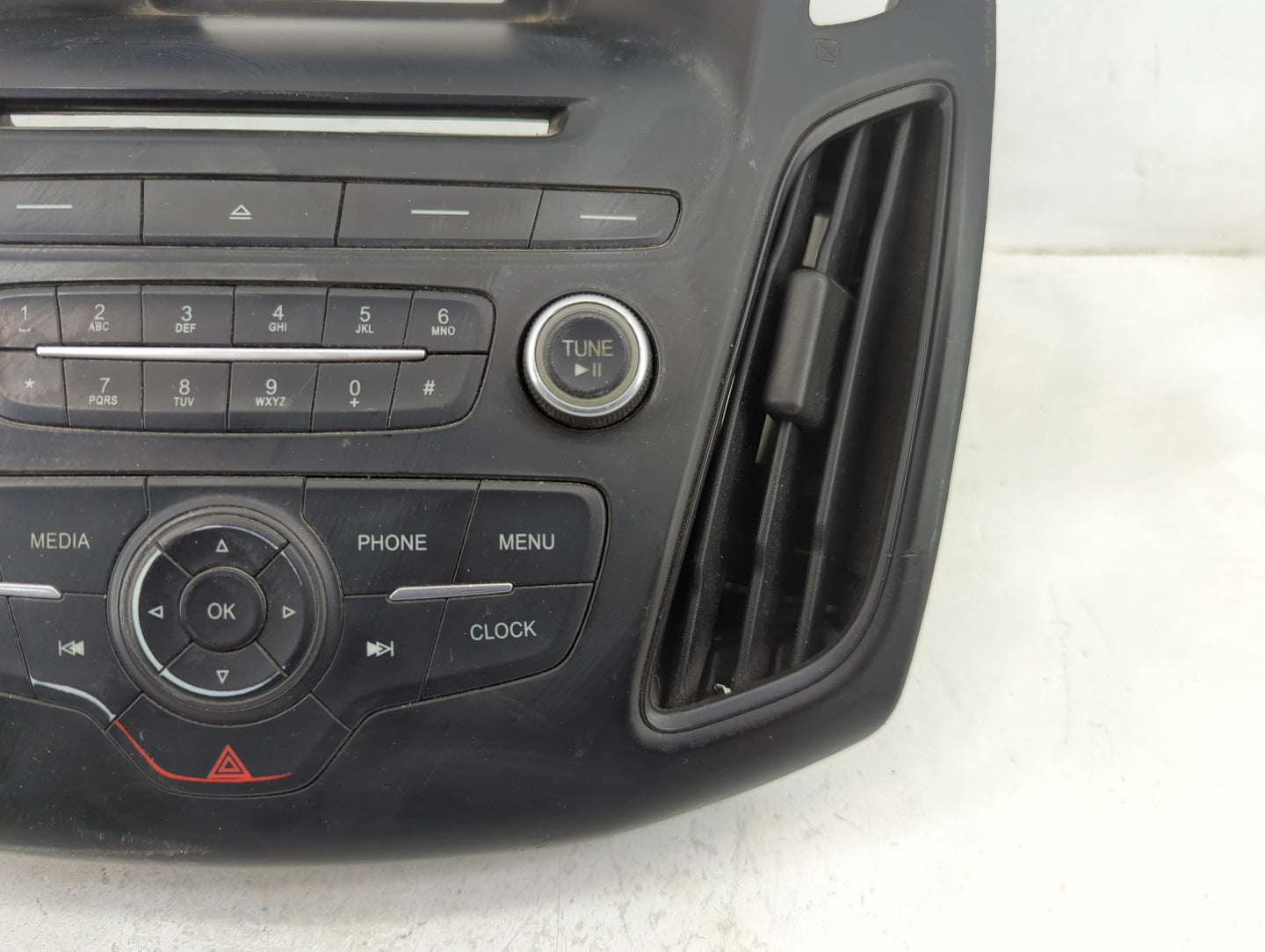 2015-2018 Ford Focus Radio Control Panel - Oemusedautoparts1.com