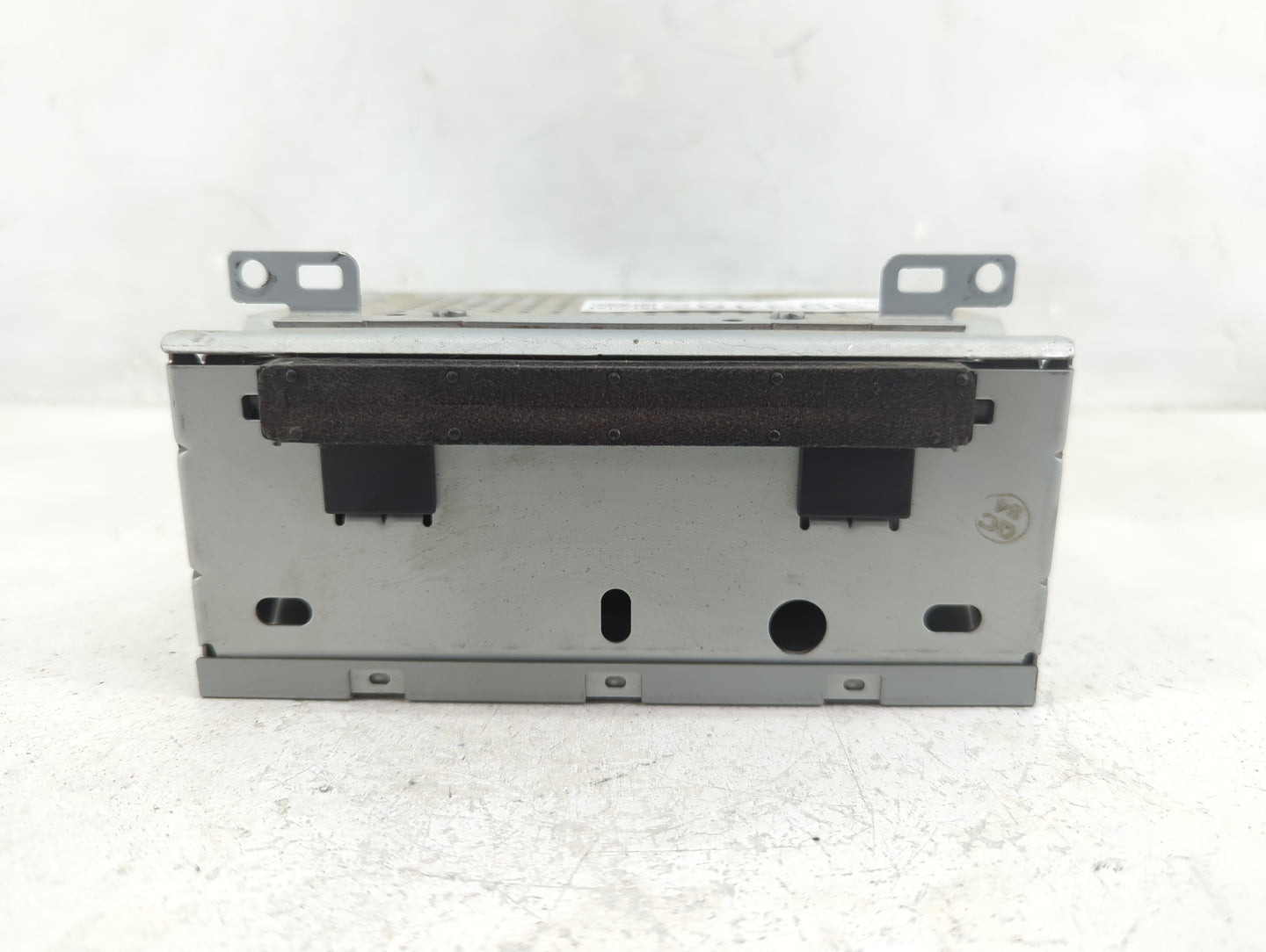 2017-2018 Ford Focus Radio AM FM Cd Player Receiver Replacement P/N:FM5T-19C107-HD Fits Fits 2017 2018 OEM Used Auto Parts -