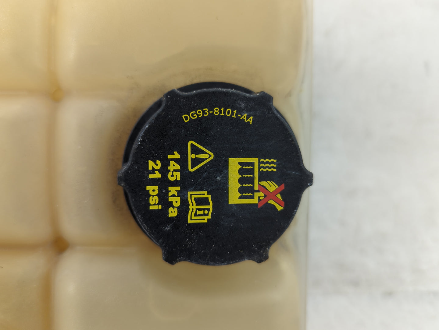 2012-2018 Ford Focus Radiator Coolant Overflow Expansion Tank Bottle 1393737 - Oemusedautoparts1.com