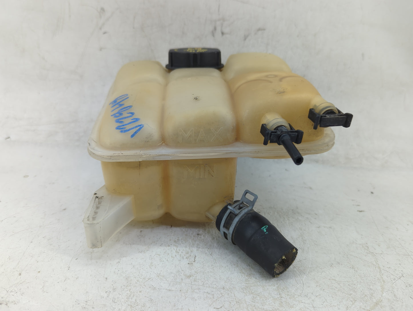 2012-2018 Ford Focus Radiator Coolant Overflow Expansion Tank Bottle 1393737 - Oemusedautoparts1.com