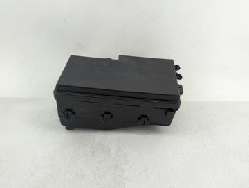 2017-2018 Ford Focus Fusebox Fuse Box Panel Relay Module P/N:AV6T-14A067-AD AV6T-14A142-AB Fits Fits 2017 2018 OEM Used Auto