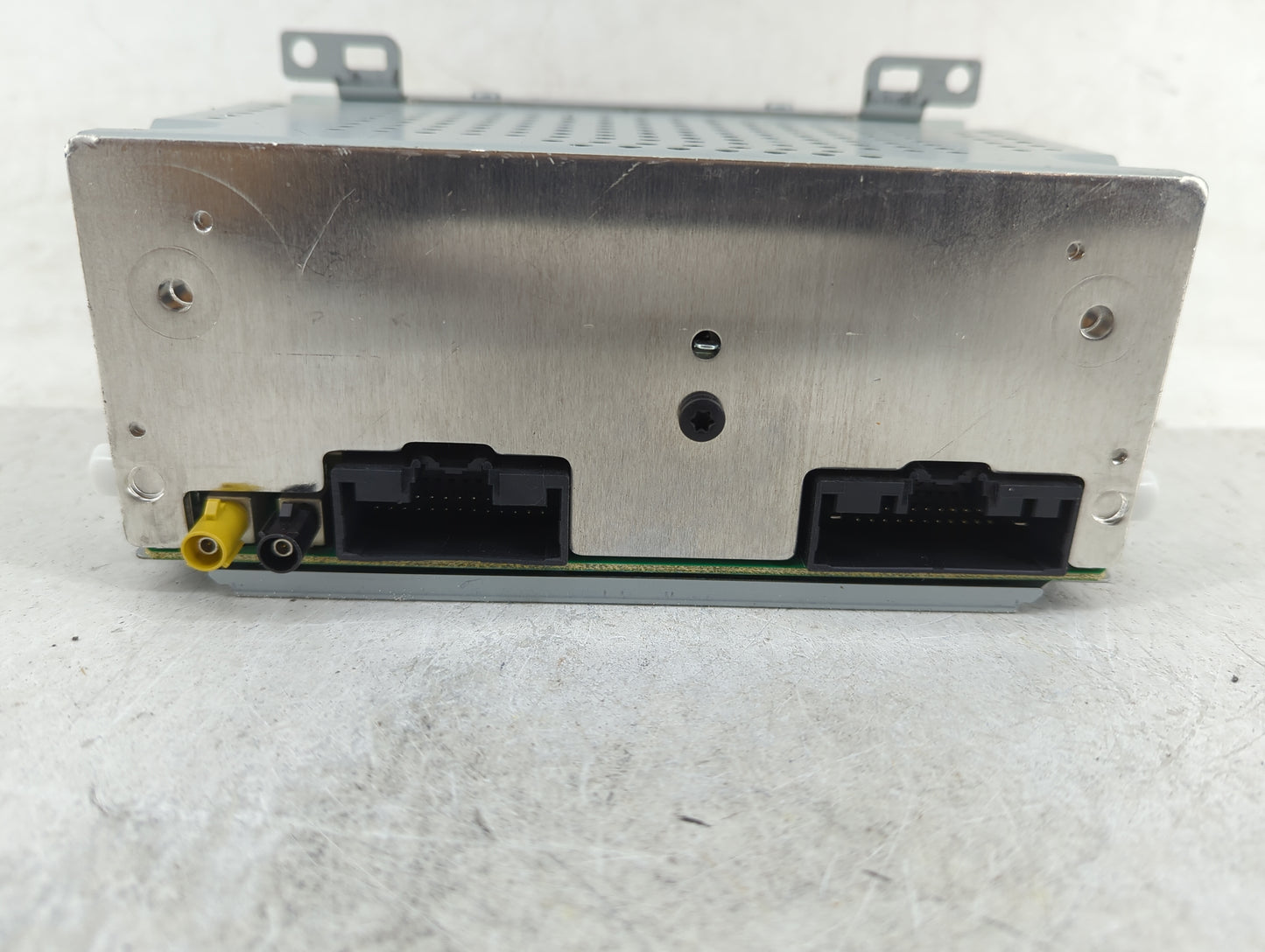 2017-2018 Ford Focus Radio AM FM Cd Player Receiver Replacement P/N:FM5T-19C107-JD Fits Fits 2017 2018 OEM Used Auto Parts -