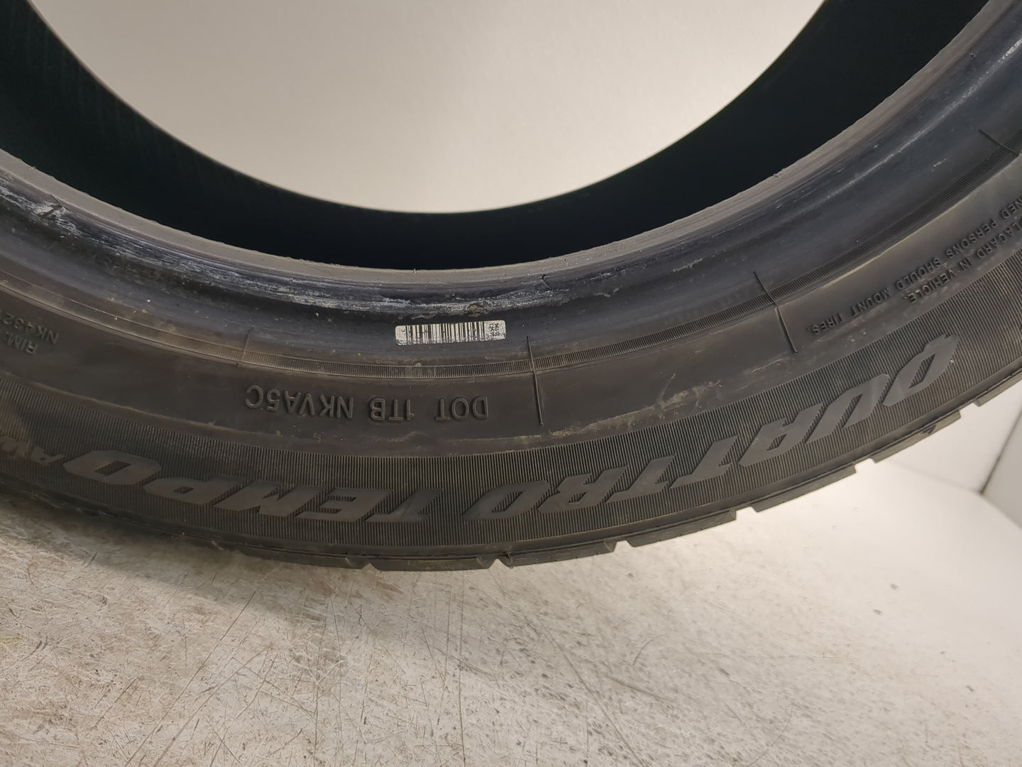 Used Tire 215/50ZR17 LEXLINI QUATTRO EMPO AW 95W - Tread Depth 10/32 - Oemusedautoparts1.com