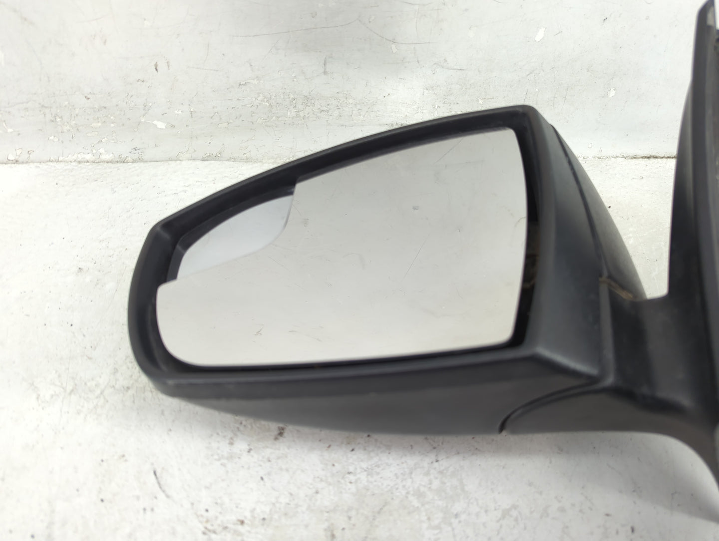 2015-2018 Ford Focus Driver Side View Mirror - Left Door Mirror OEM Used - Oemusedautoparts1.com