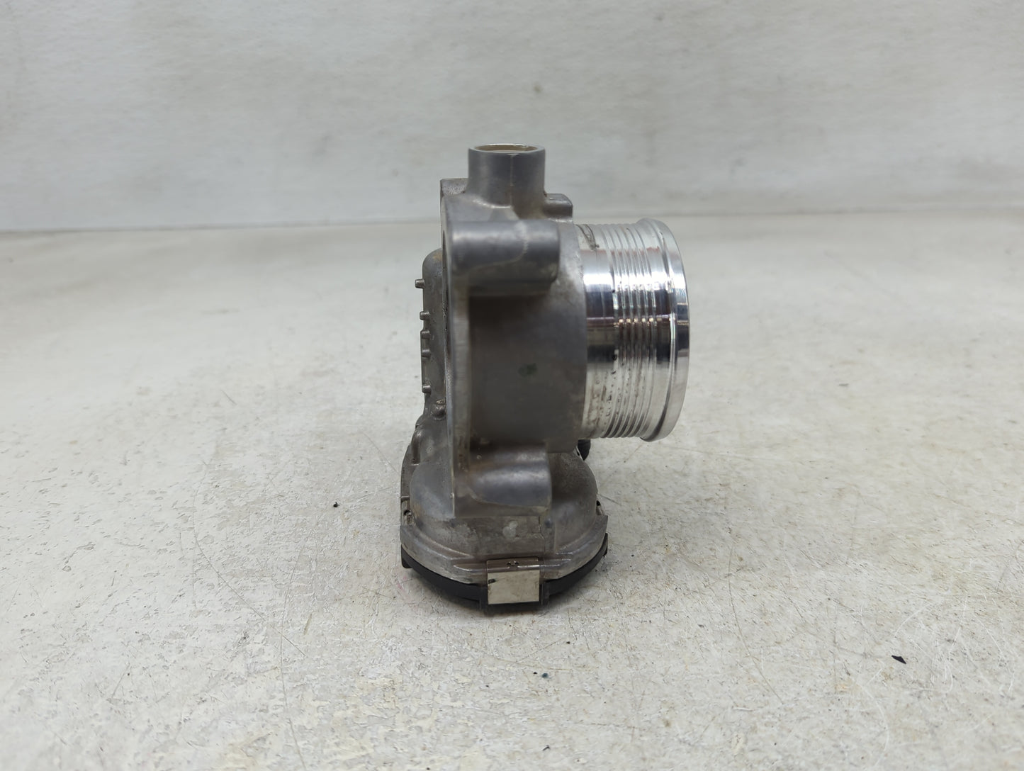 2014-2018 Ford Focus Throttle Body P/N:DS7E-9F991-BB Fits Fits 2014 2015 2016 2017 2018 2019 2020 2021 2022 OEM Used Auto Pa