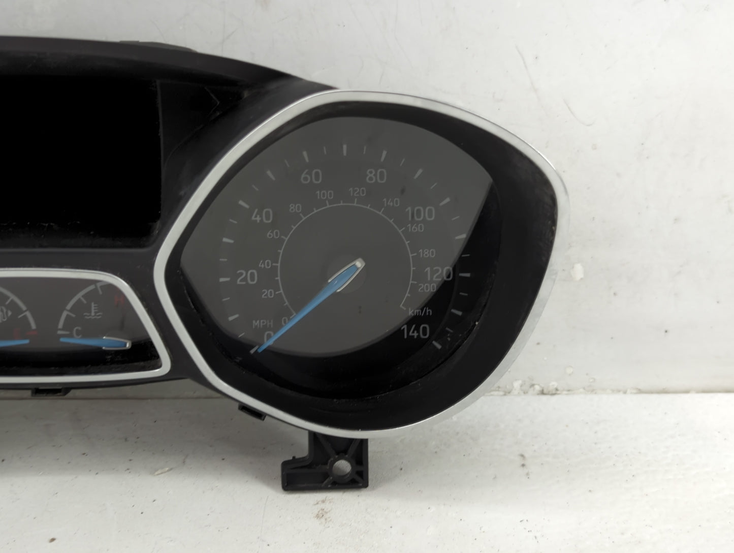2014-2018 Ford Focus Instrument Cluster Speedometer Gauges P/N:CM5T-10849-CSH Fits Fits 2014 2015 2016 2017 2018 OEM Used Au